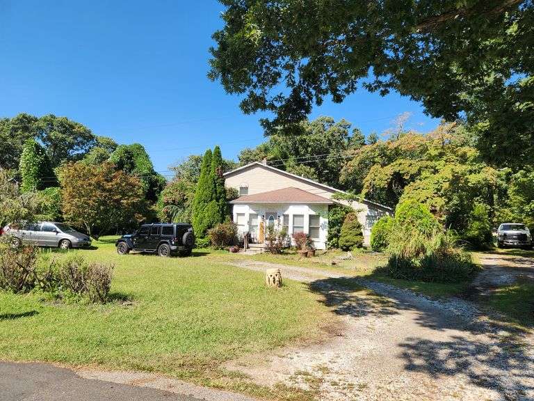 8458 Bussenius Rd. Pasadena, MD 21122 - Ashland Auction Group