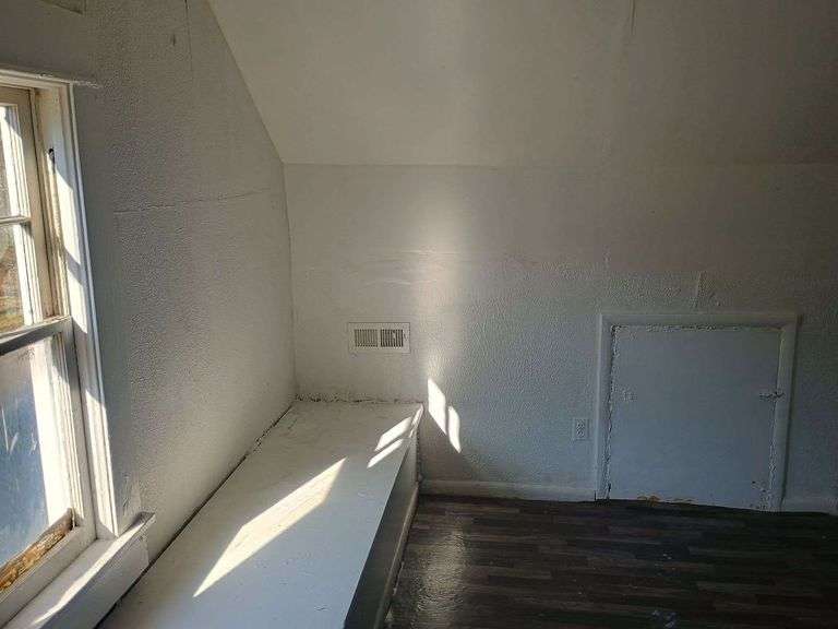 2012 Greenwood Dr. Portsmouth, VA 23702