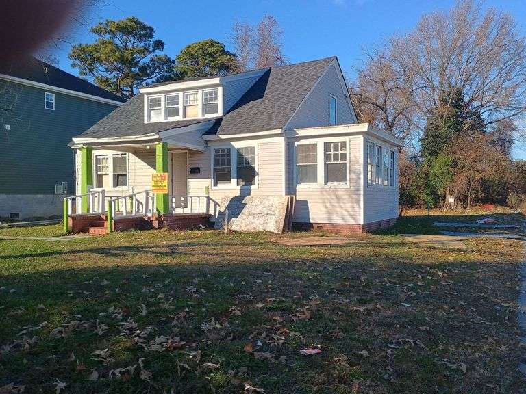 2012 Greenwood Dr. Portsmouth, VA 23702