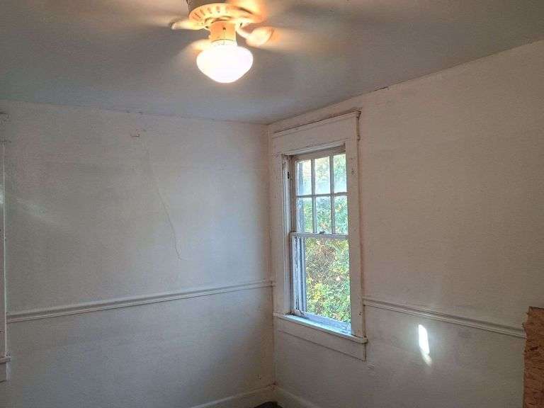 2012 Greenwood Dr. Portsmouth, VA 23702