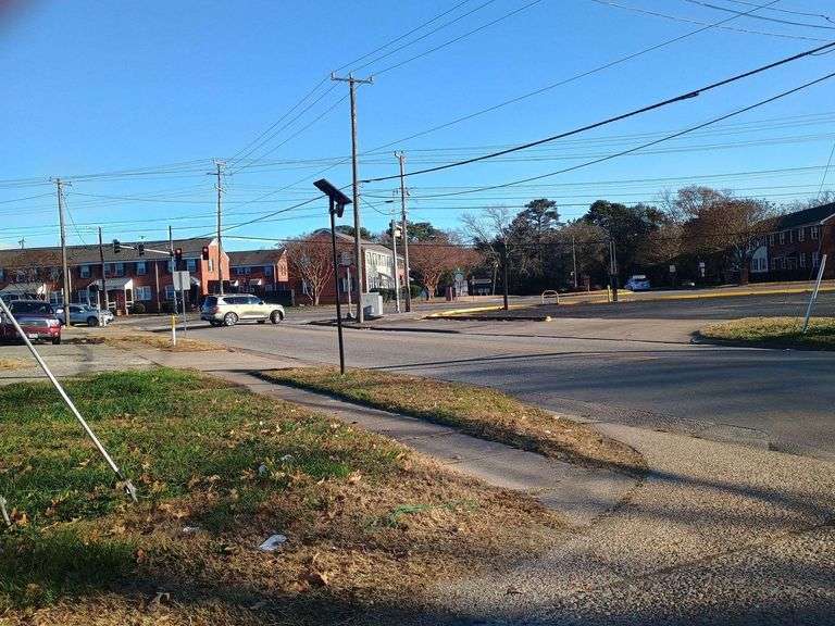 2012 Greenwood Dr. Portsmouth, VA 23702