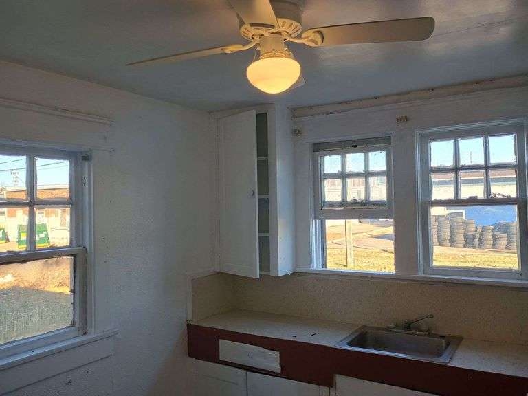 2012 Greenwood Dr. Portsmouth, VA 23702