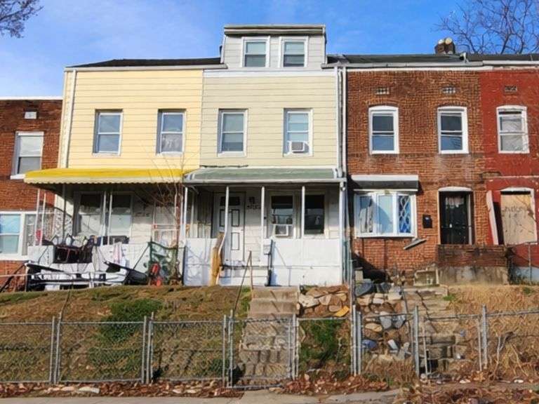 2732 Bookert Dr, Baltimore, MD 21225