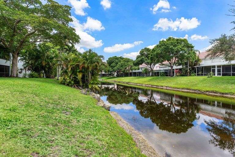 6157 Old Court Road. #225 Boca Raton, FL 33433