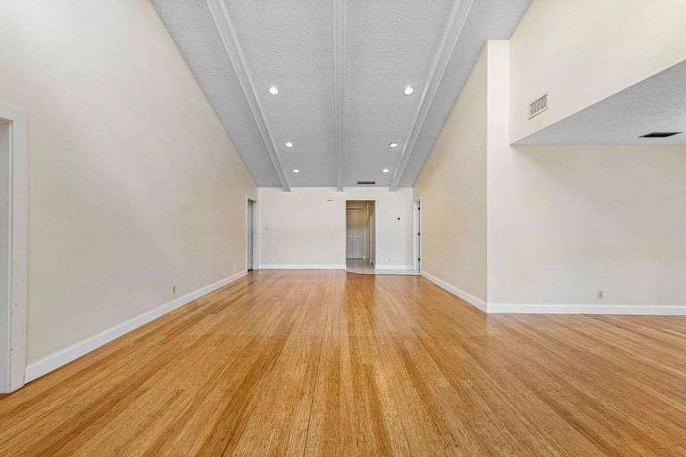 6157 Old Court Road. #225 Boca Raton, FL 33433