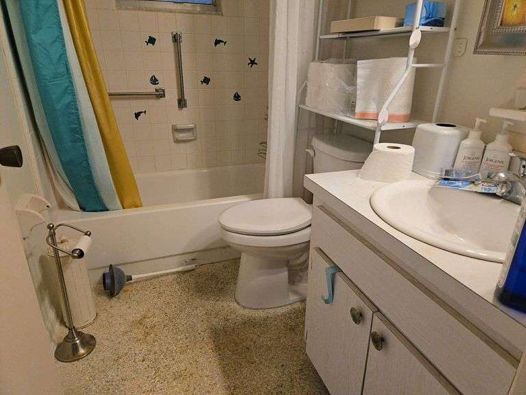 211 Rickenbacker Drive. Sun City Center, FL 33573