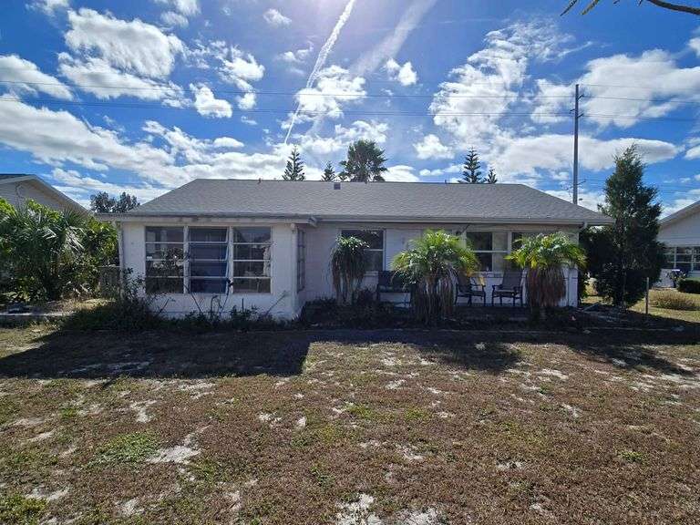 211 Rickenbacker Drive. Sun City Center, FL 33573