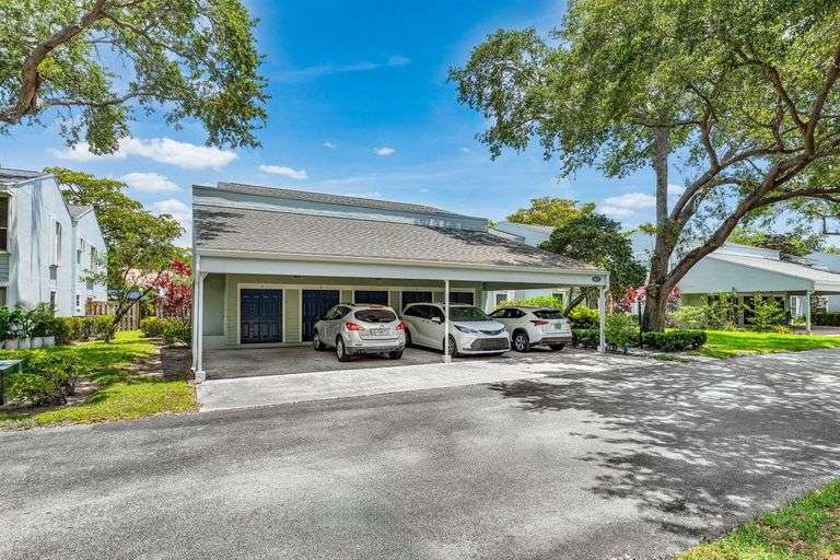 6157 Old Court Road. #225 Boca Raton, FL 33433