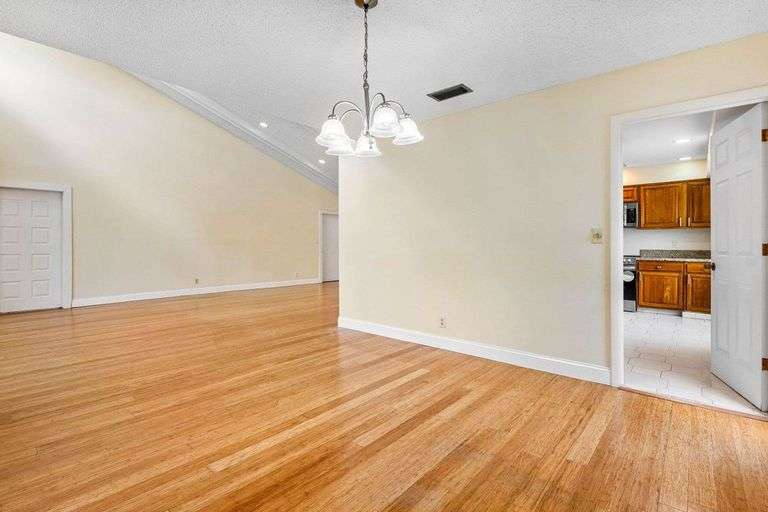 6157 Old Court Road. #225 Boca Raton, FL 33433