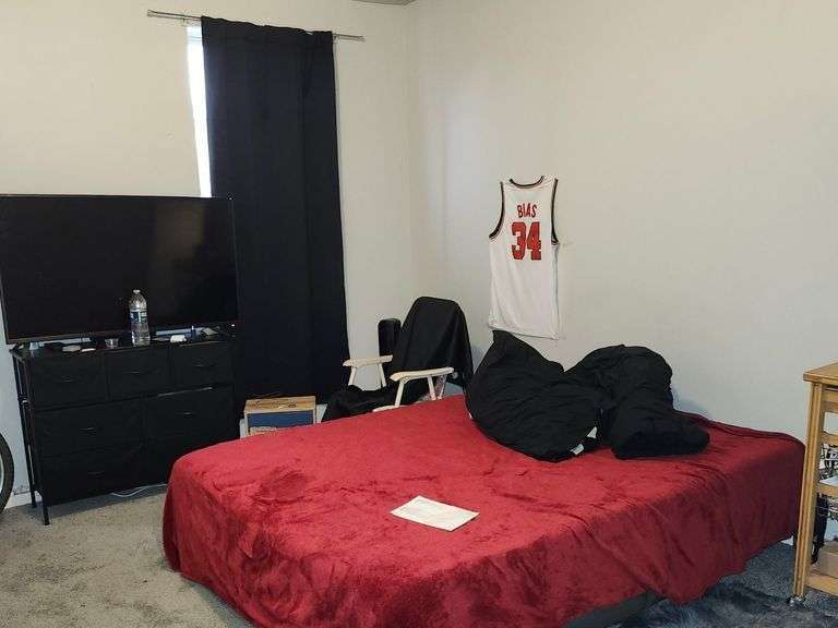 2616 Aisquith St, Baltimore, MD 21218