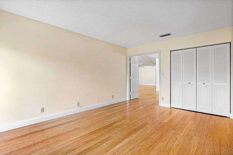 6157 Old Court Road. #225 Boca Raton, FL 33433