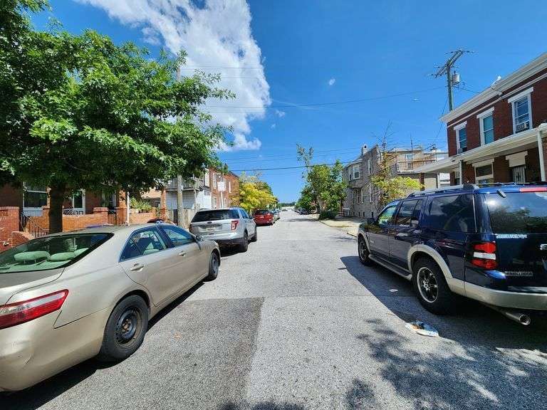 527 N Potomac St, Baltimore, MD 21205
