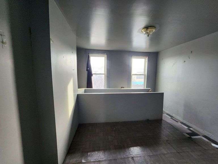 526 N Chester St, Baltimore, MD 21205