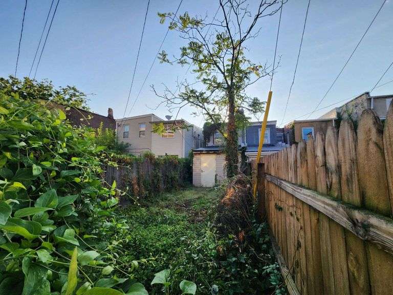 526 N Chester St, Baltimore, MD 21205