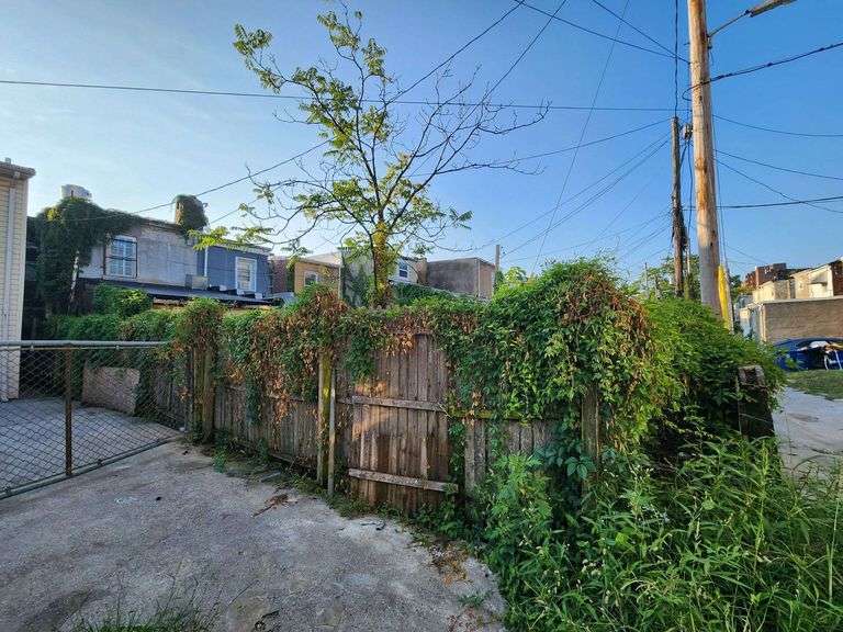 526 N Chester St, Baltimore, MD 21205