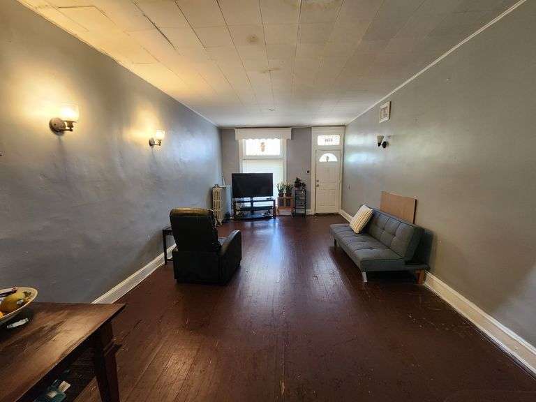 527 N Potomac St, Baltimore, MD 21205
