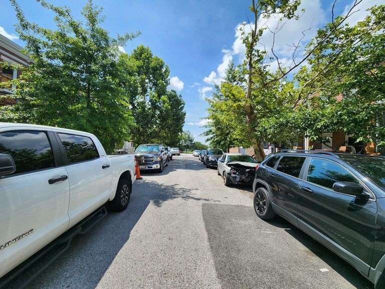 527 N Potomac St, Baltimore, MD 21205