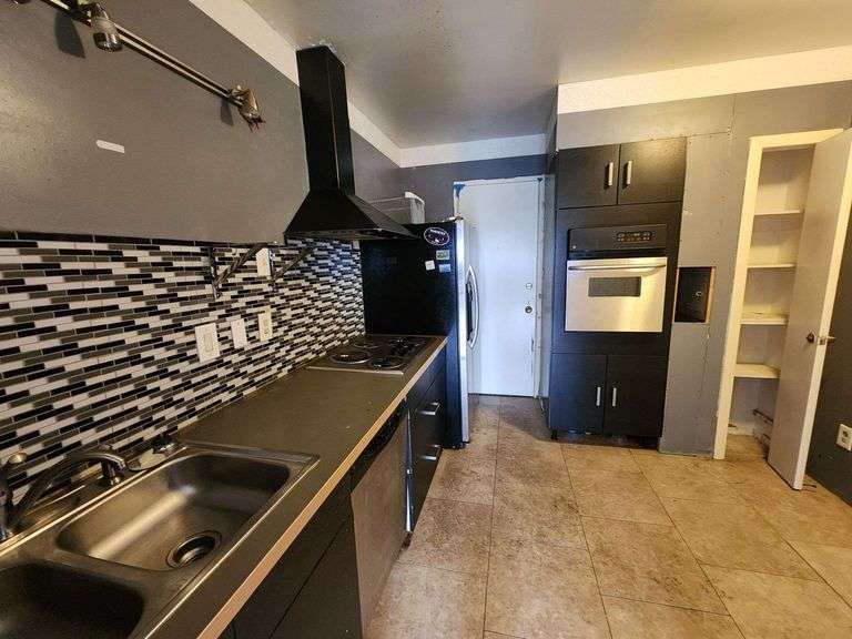 6606 Park Heights Ave #811, Baltimore, MD 21215