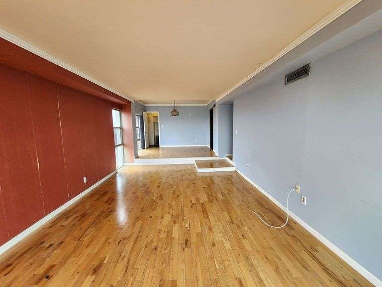 6606 Park Heights Ave #811, Baltimore, MD 21215