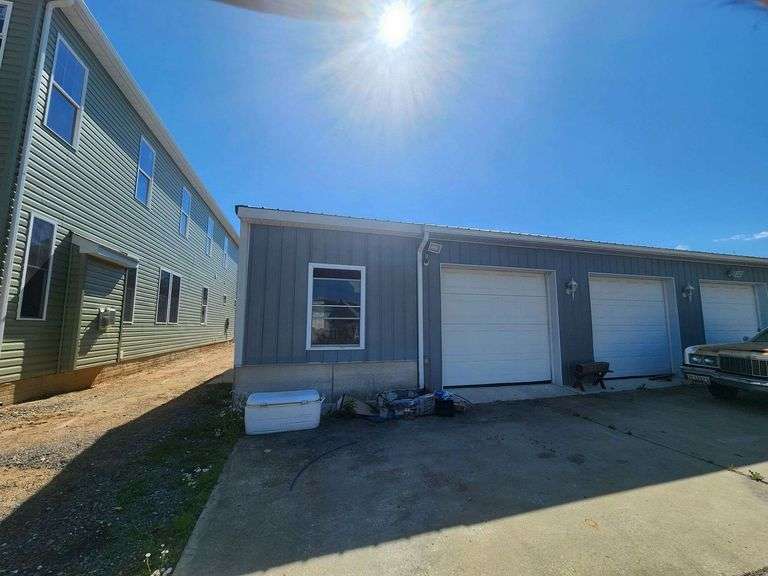 172 Winters Ln. Catonsville, MD 21228