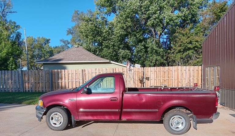 Cox-Sumner Tool Auction