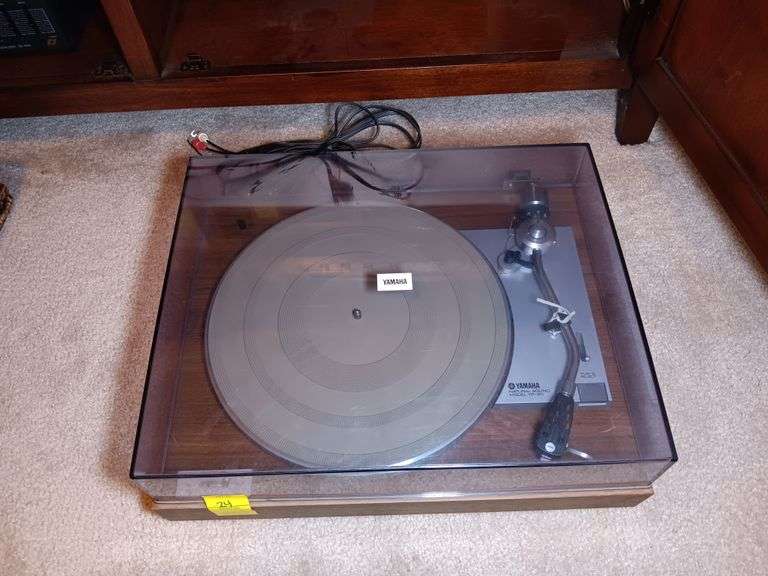 Yamaha Natural Sound Record Player Model YP-211 with Accessories