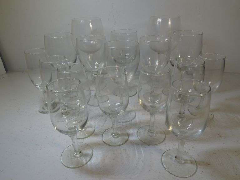 17 Wine Glasses