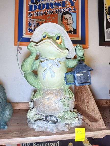 Frog Sitting Holding Lantern Statue