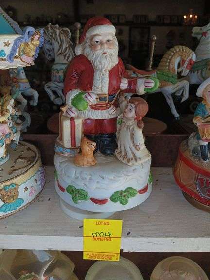 Santa with Girl Music Figurine