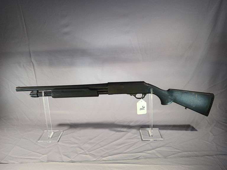 Harrington & Richardson Pardner 12 Gauge Pump Action Shotgun