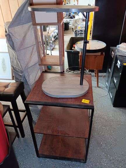 (2) Wooden End Tabes