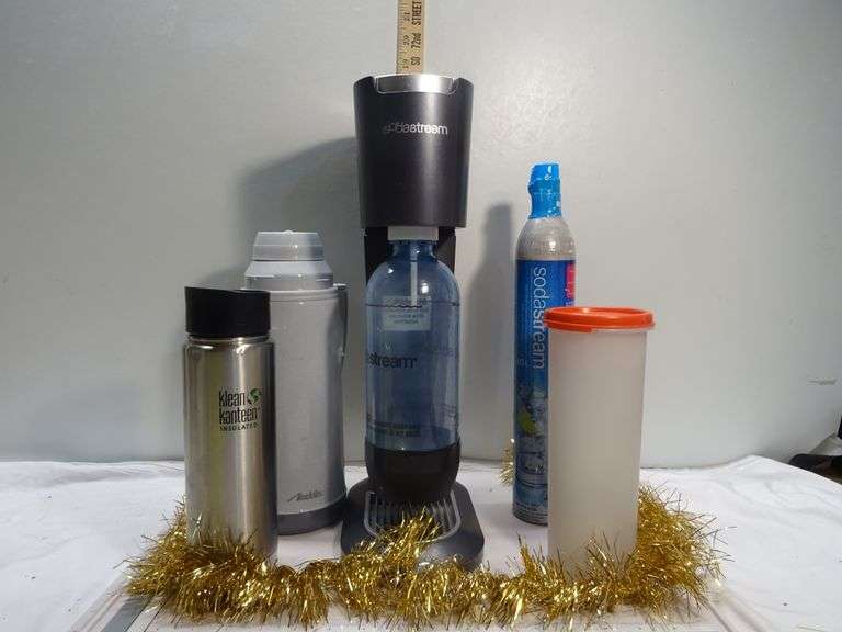 Soda Stream (WORKS) & Soda Stream Compressor Air Thermos & Assorted Containers