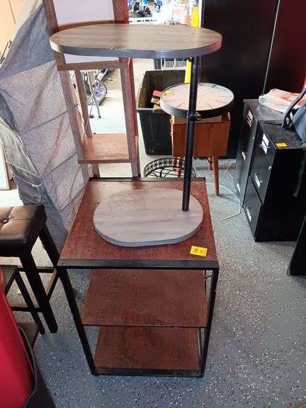 (2) Wooden End Tabes