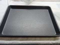 ASST Baking Sheet, Measuring Cup, Baby Mason Jar, 2 LG Pyrex, 2 Meatloaf Pans & Red Lion Ashtray