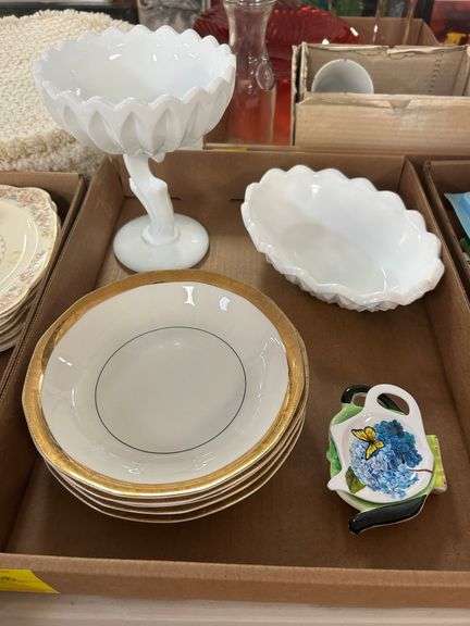 Milk Glass Bowls, (5) Le Roi 18K Gold Rimmed Bowls, and (2) Teabag Plates