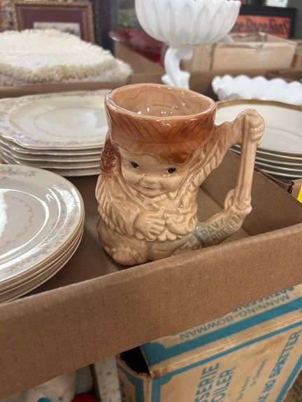 Davy Crockett Mug, (4) Paden City Pottery Small Plates, and (5) Paden City Pottery Medium Plates