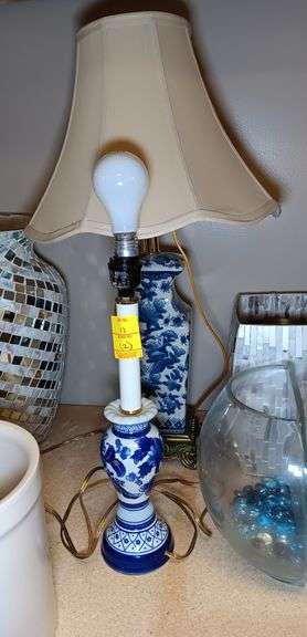 (2) Blue and White Ornate Table Lamps