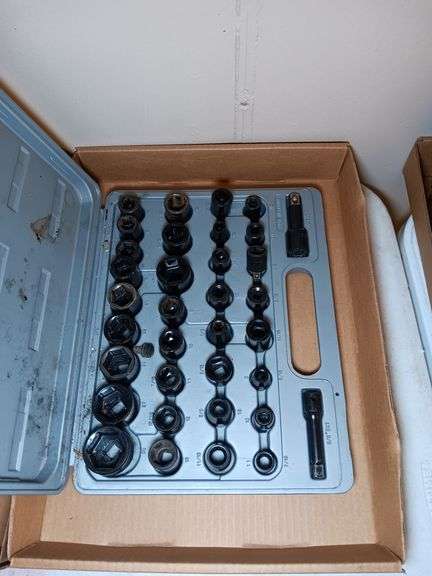 Socket Set in Gray Case