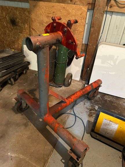 Heavy Duty Engine Stand - Auction Solutions, Inc - Celebrating 25 Years