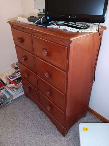 Wooden 8 Drawer Dresser 37 x 17 x 43