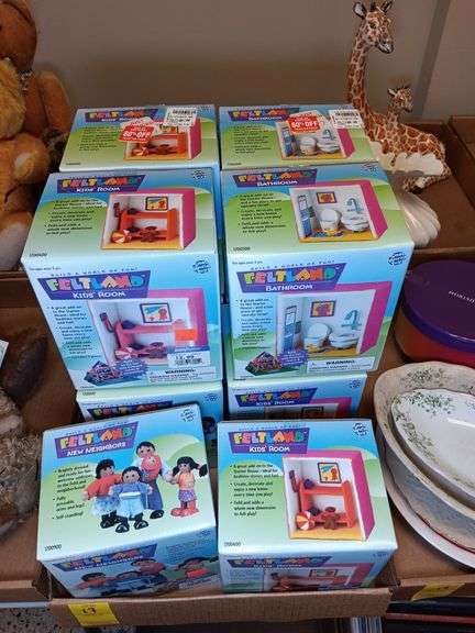 (10) Feltland Play Toys