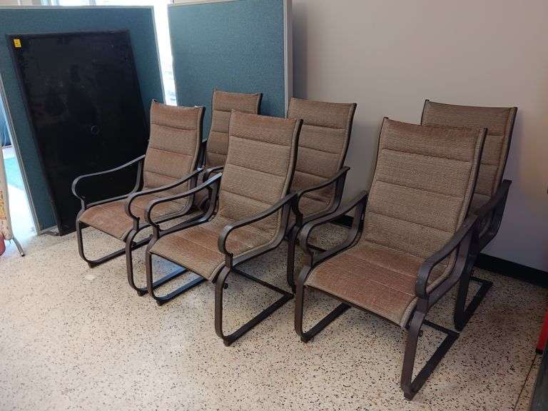 Patio Table and (6) Matching Chairs (table missing some leg pieces)