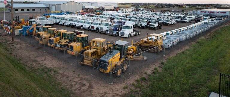 Fourth Quarter Heavy Equipment & Vehicle Auction