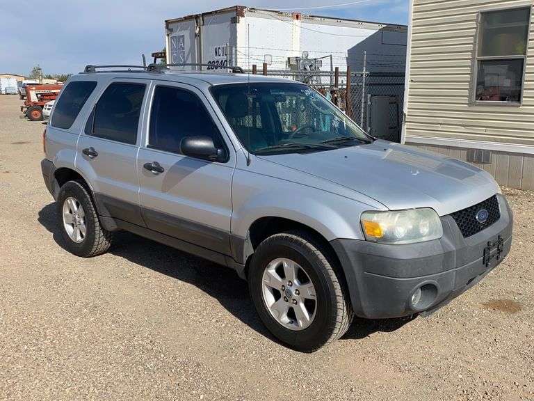 2005 Ford Escape XLT SUV 4D