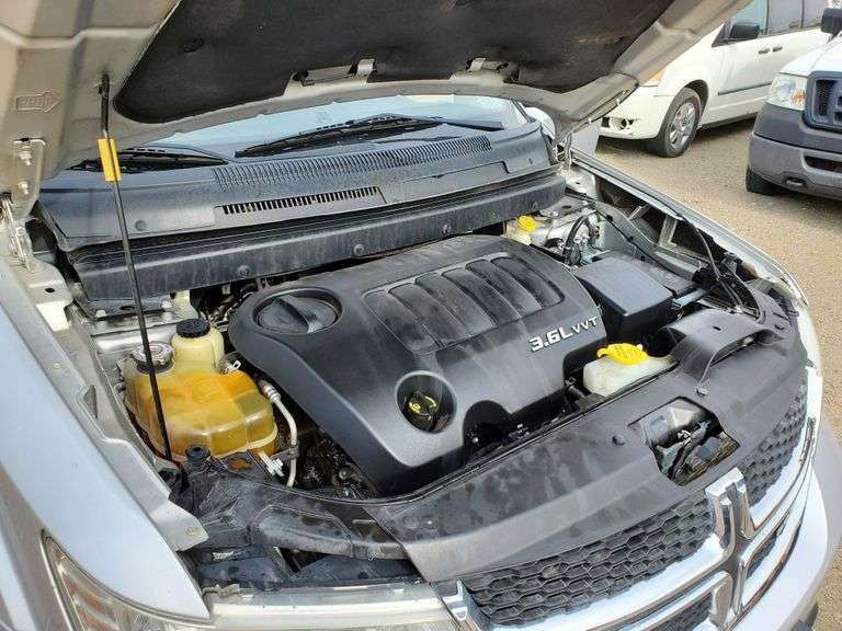 2013 Dodge Journey SXT SUV 4D