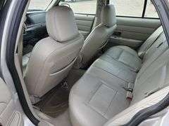 2008 Ford Crown Victoria LX Sedan 4D