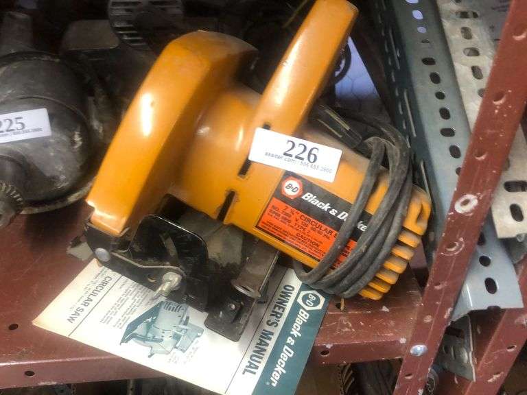 Black & Decker 71/4" Circular Saw Assiter Auctioneers
