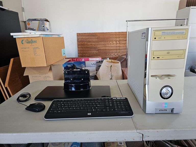 Computer Renaissance 2001 Multi Media Computer System - Computer Renaissance, HP Keyboard & Mouse ...