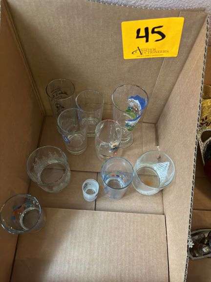 Lot of drinking glasses