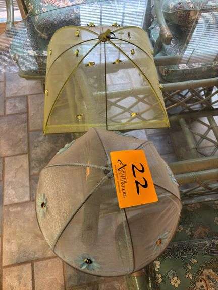 Lot of two fancy picnic covers.